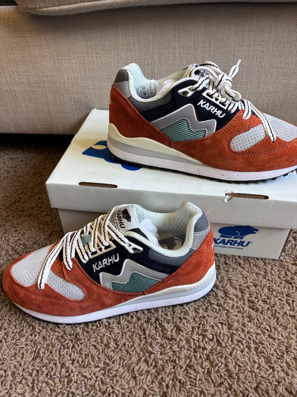 Karhu Unisex Synchron Classic Sneakers Mens 5.5 / 38 EU | F802654